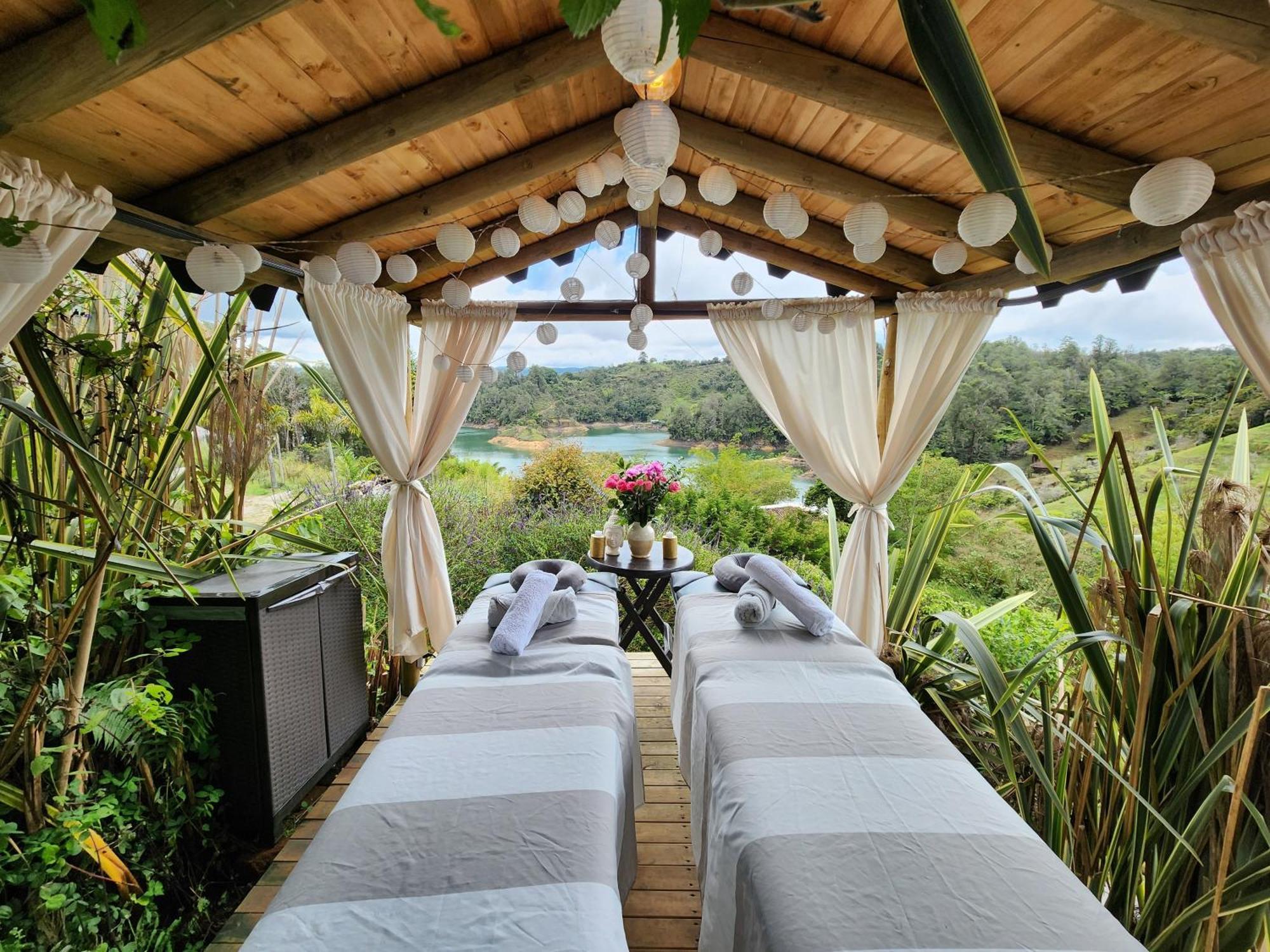 Levit Glamping - Hotel Guatape Penol (Adults Only) Guatapé Exterior foto
