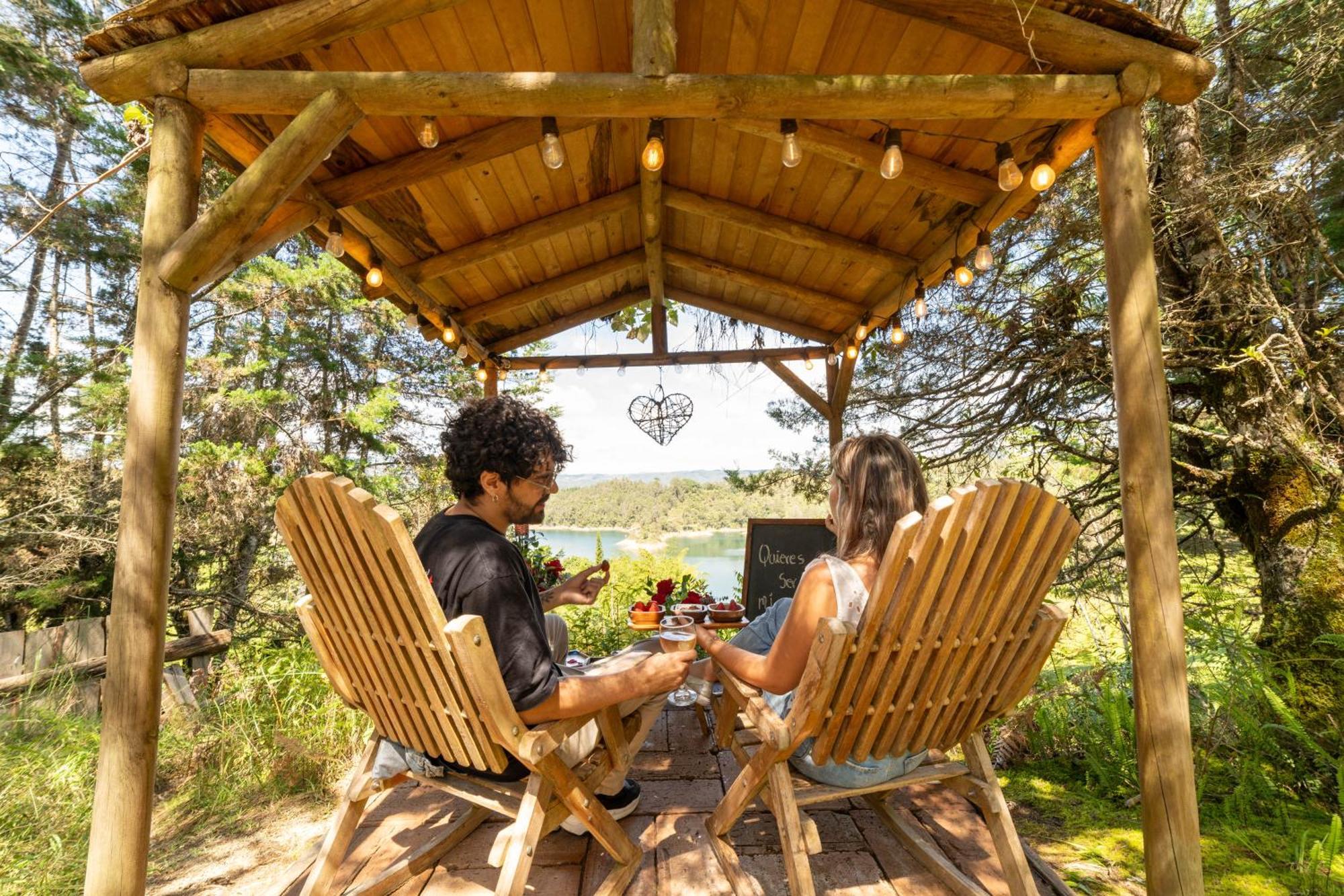 Levit Glamping - Hotel Guatape Penol (Adults Only) Guatapé Exterior foto